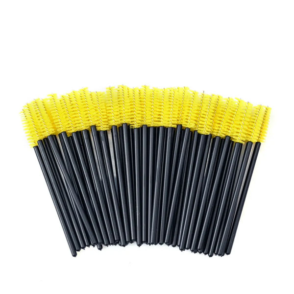 Щёточки жёлтые с черной ручкой